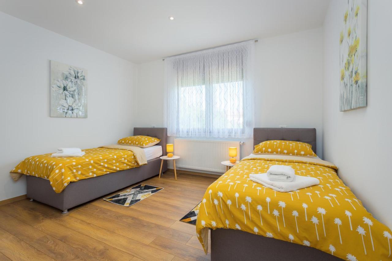 Lumalu Apartment Galizana ภายนอก รูปภาพ