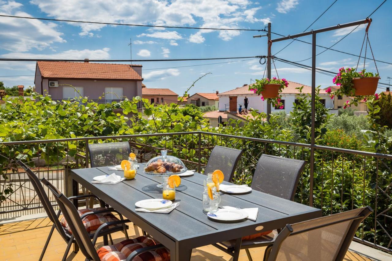 Lumalu Apartment Galizana ภายนอก รูปภาพ